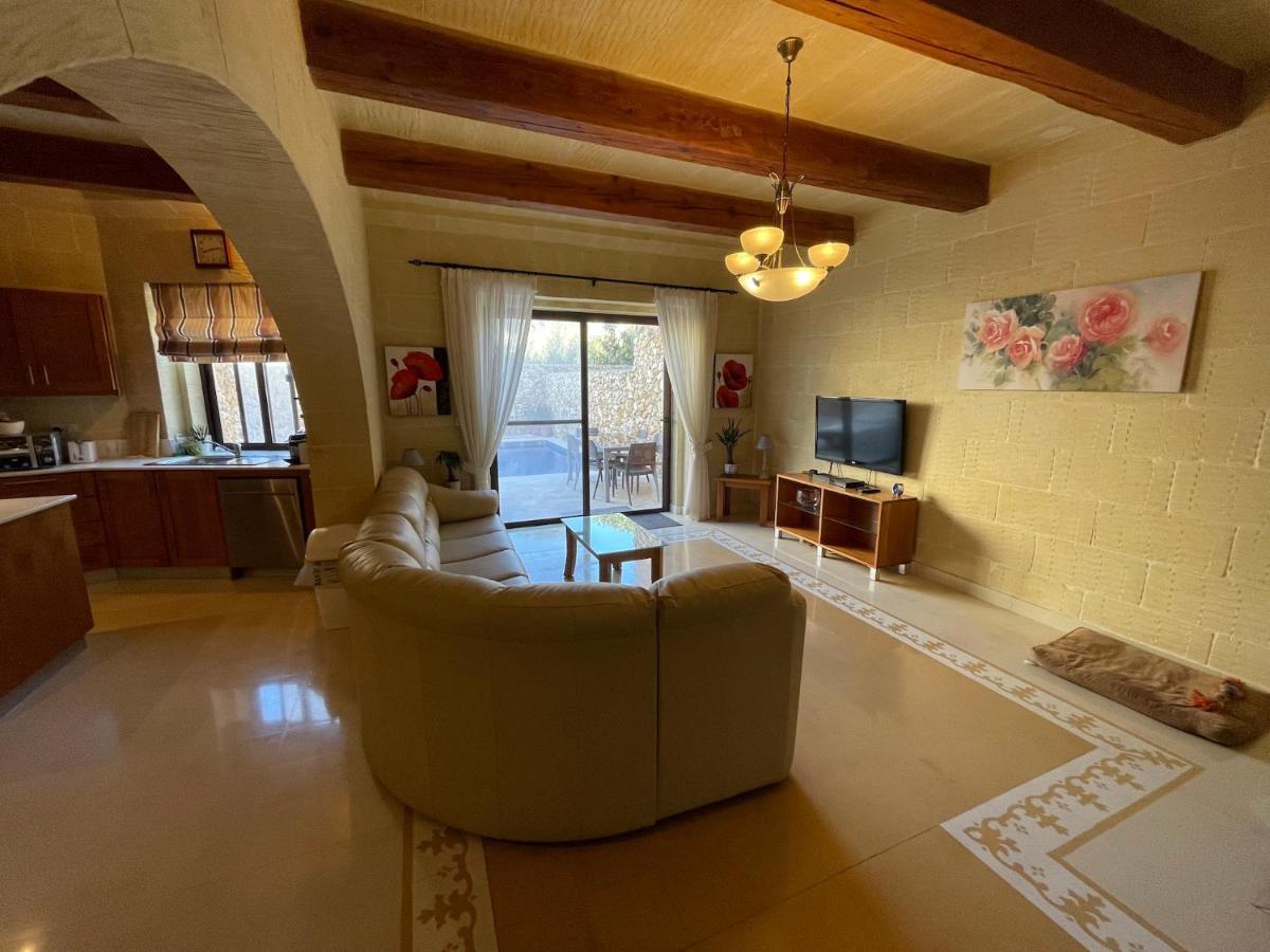 Gilju B&B 沙拉 外观 照片